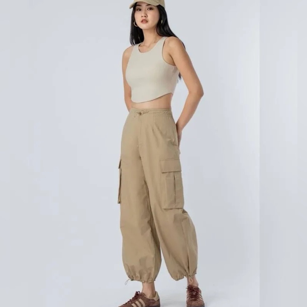 Joie Lightweight Parachute Cargo Pant in Tan